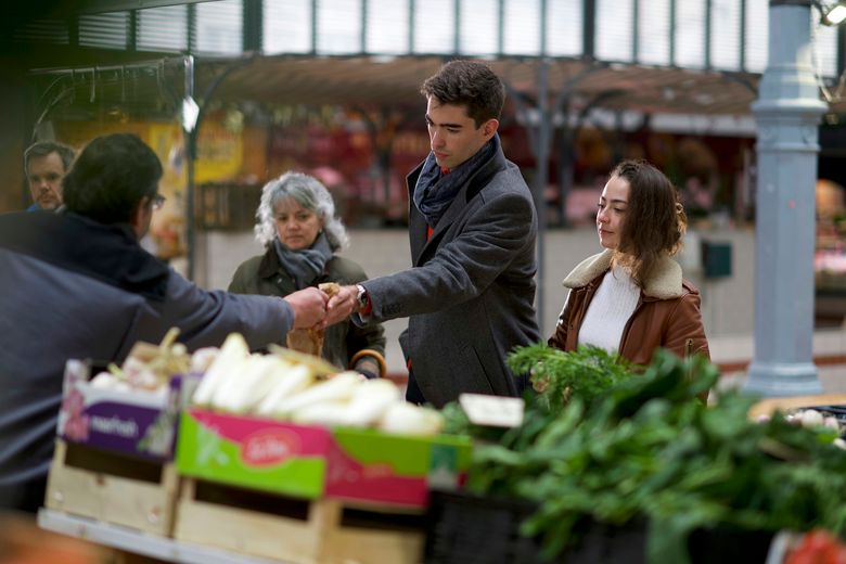 AFA - Cadets shopping at the farmer's market Two cadets shopping in Angoulême farmer's market during their free time