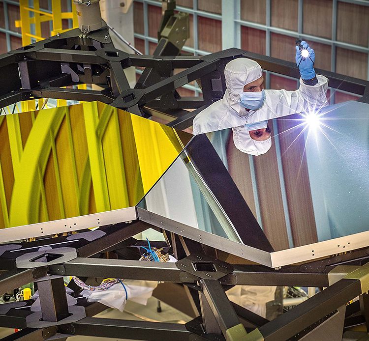 Test mirror segments for the James Webb Space Telescope Test mirror segments for the James Webb Space Telescope