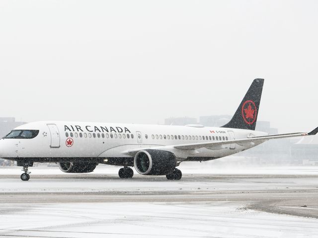 Air Canada orders five additional A220-300s Air Canada orders five additional A220-300s
