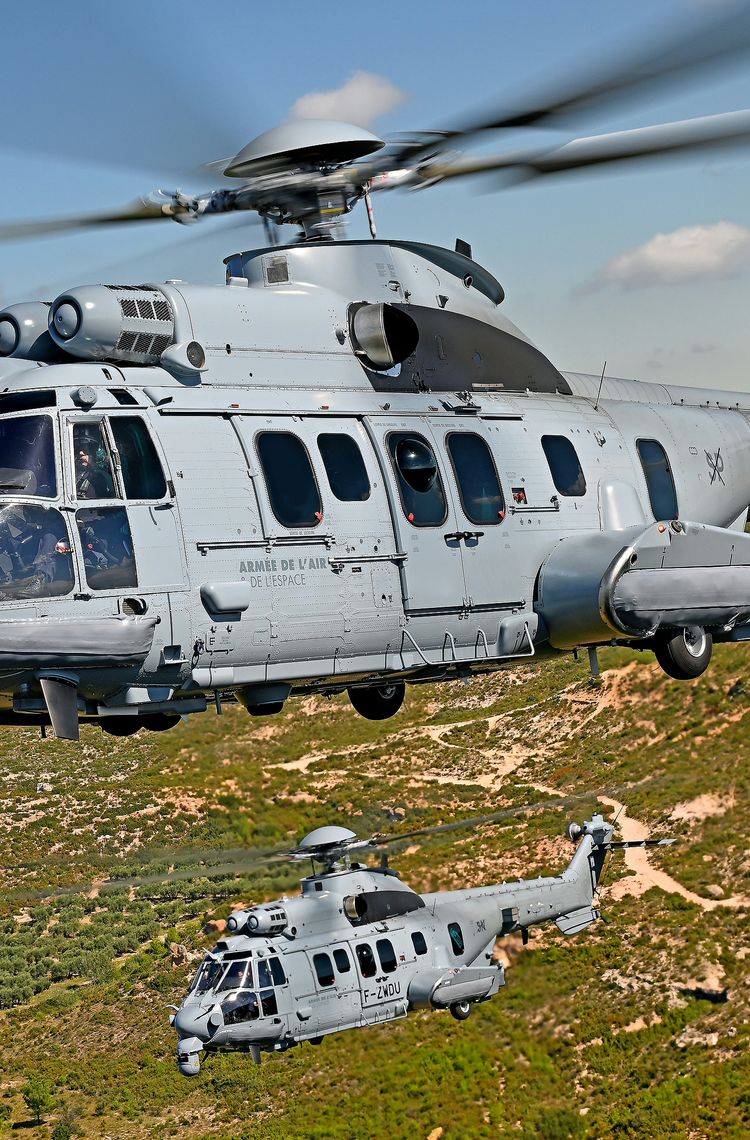 Airbus H225Ms in flight Airbus H225Ms in flight