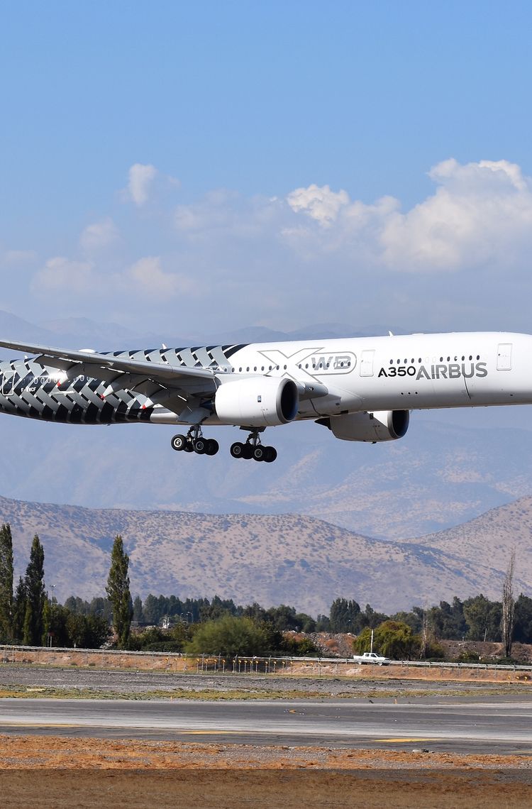 A350-900 landing at FIDAE air show A350-900 landing at FIDAE air show