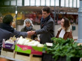 AFA - Cadets shopping at the farmer's market Two cadets shopping in Angoulême farmer's market during their free time