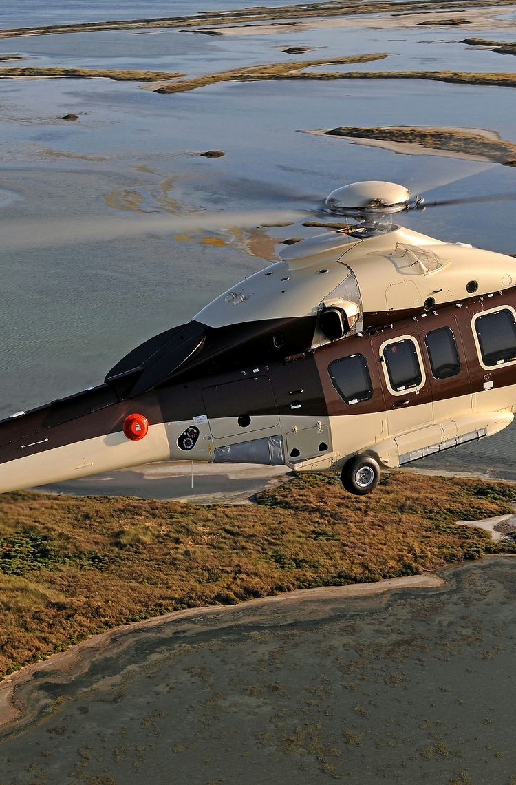 Airbus Helicopters delivers the first H175 in VIP version Airbus Helicopters delivers the first H175 in VIP version
