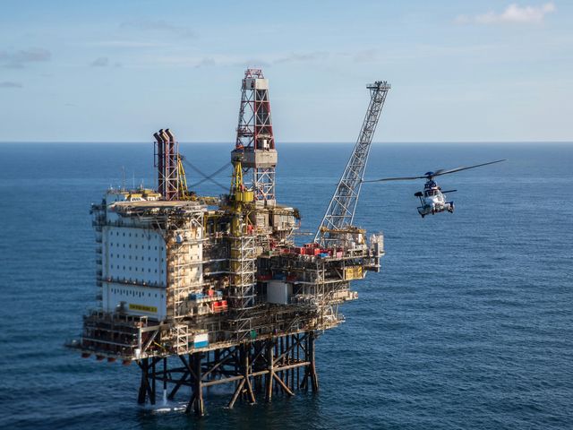 Certification of the Rig’N Fly automatic oil platform approach mode for the H225 Certification of the Rig’N Fly automatic oil platform approach mode for the H225