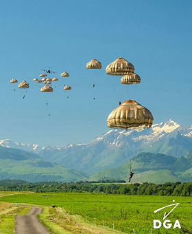 Airbus A400M qualifies paratrooping capabilities in South of France