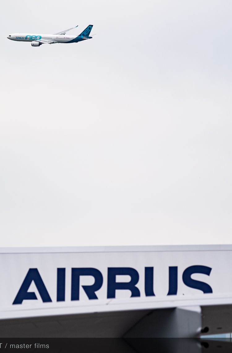 A330-900 Flying Display at Paris Airshow - PAS2019 Day 2 A330-900 Flying Display at Paris Airshow - PAS2019 Day 2
