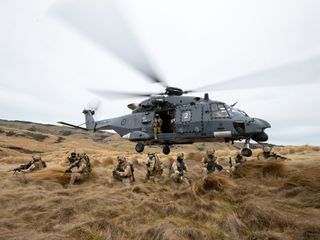 Royal New Zealand Air Force, NZ NH90TTH Troop support Royal New Zealand Air Force, NZ NH90TTH Troop support
