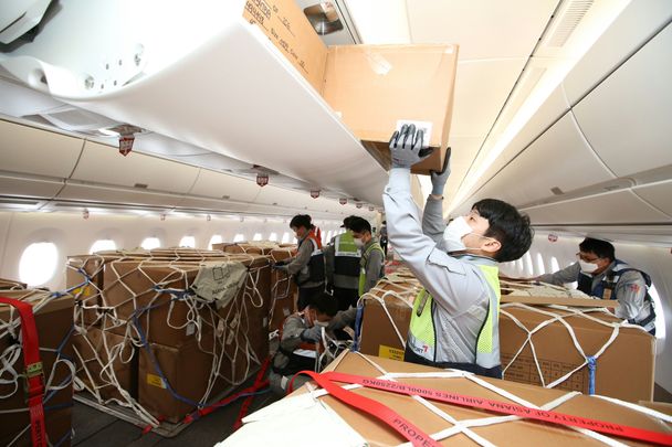 A350 Asiana Cargo - loading ambiance A350 Asiana Cargo - loading ambiance