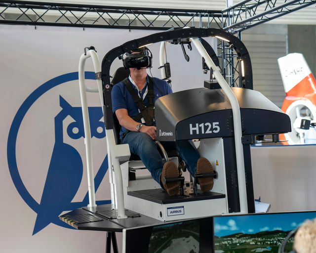 Simulador H125 - Evento European Rotors 2024 Simulador H125 - Evento European Rotors 2024