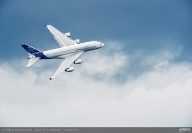 Farnborough Airshow_Day 1_A380 flying display 2 Farnborough Airshow_Day 1_A380 flying display 2