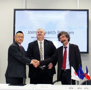 Airbus Group to Develop Humanoid Robots with French and Japanese Researchers Airbus Group to Develop Humanoid Robots with French and Japanese Researchers