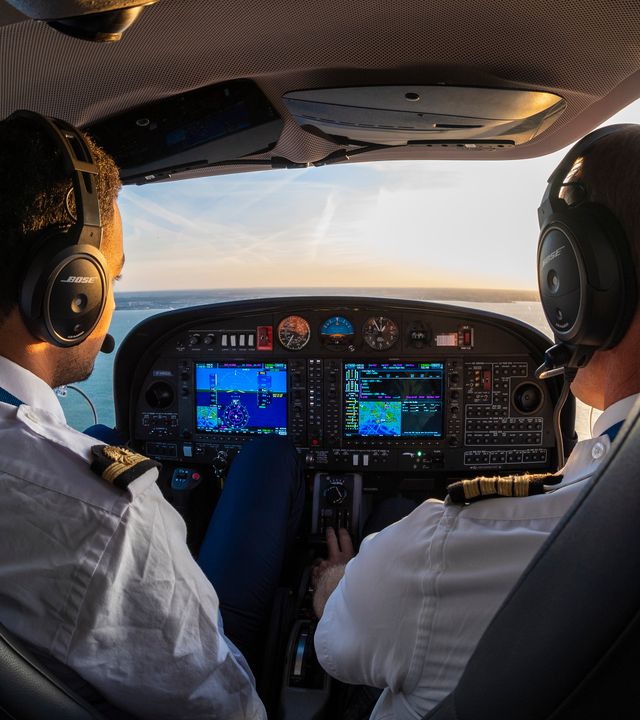 AFA - Flight session inside a Diamond DA42 flying 1 Flight session between an instructor and a cadet inside a Diamond DA42 Airbus Flight Academy aircraft, flying over Angoulême's region