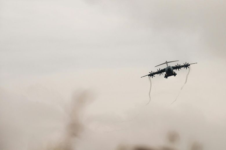 A400M Unpaved Runway Grass A400M Unpaved Runway Grass