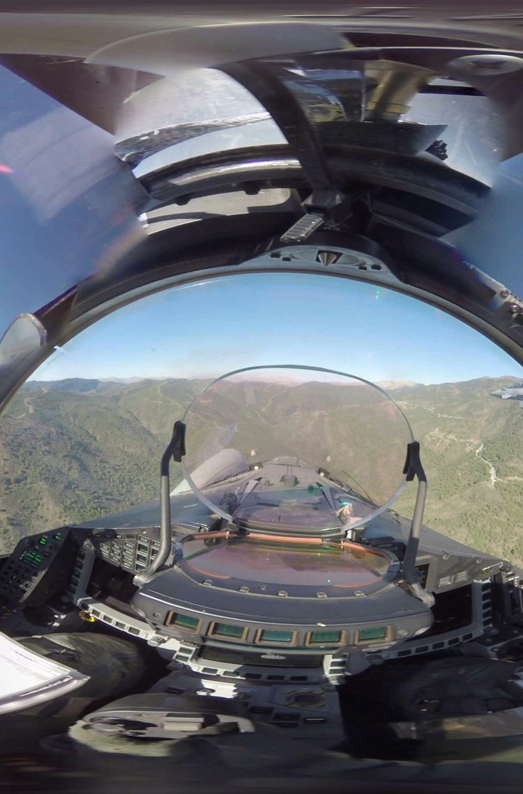 Eurofighter cockpit filmed in 360 degrees Eurofighter cockpit filmed in 360 degrees