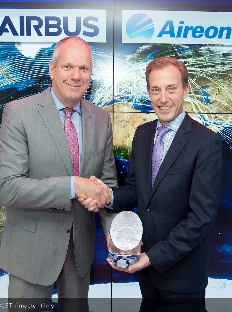 FIA 2018 Aireon Strategic Partnership Announcement Day Evert Dudok(Airbus) Don Thoma (Aireon) FIA 2018 Aireon Strategic Partnership Announcement Day Evert Dudok(Airbus) Don Thoma (Aireon)