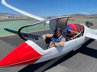 Blue Condor demonstrator with pilot Jim Payne on arrival after first flight Blue Condor demonstrator with pilot Jim Payne on arrival after first flight
