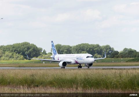 AC-1446-02-A321XLR First flight - taxiing