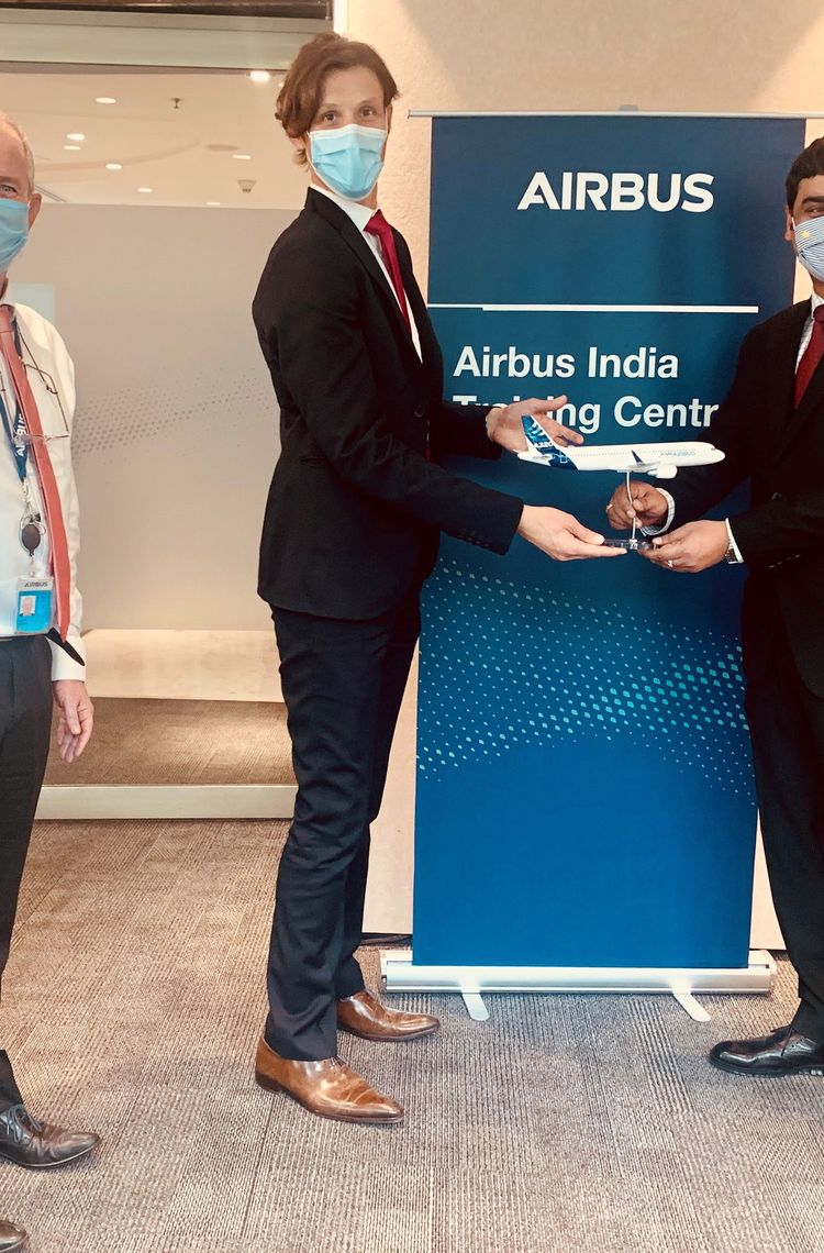 IIA And Airbus At The Signing Ceremony IIA And Airbus At The Signing Ceremony