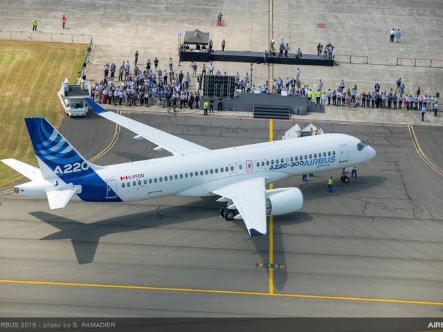 A220 reveal: first arrival in Airbus livery 4 A220 reveal: first arrival in Airbus livery 4