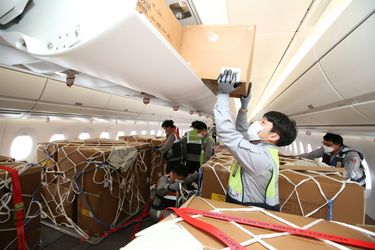 A350 Asiana Cargo - loading ambiance A350 Asiana Cargo - loading ambiance