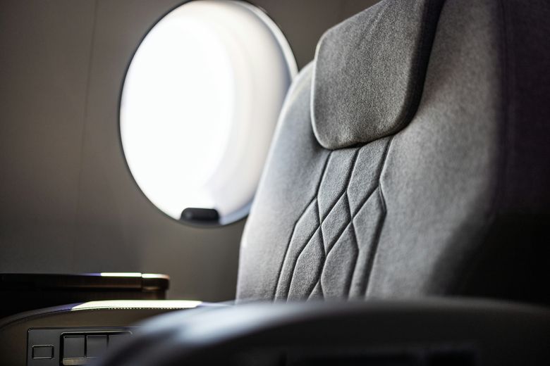 ACJ TwoTwenty seat close up © Adrien Daste ACJ TwoTwenty main lounge