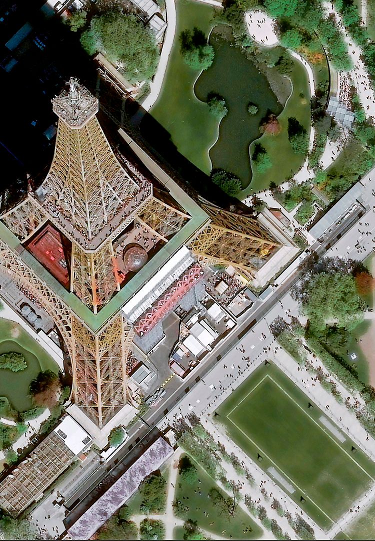 Pleiades Neo images - Eiffel Tower Pleiades Neo images - Eiffel Tower