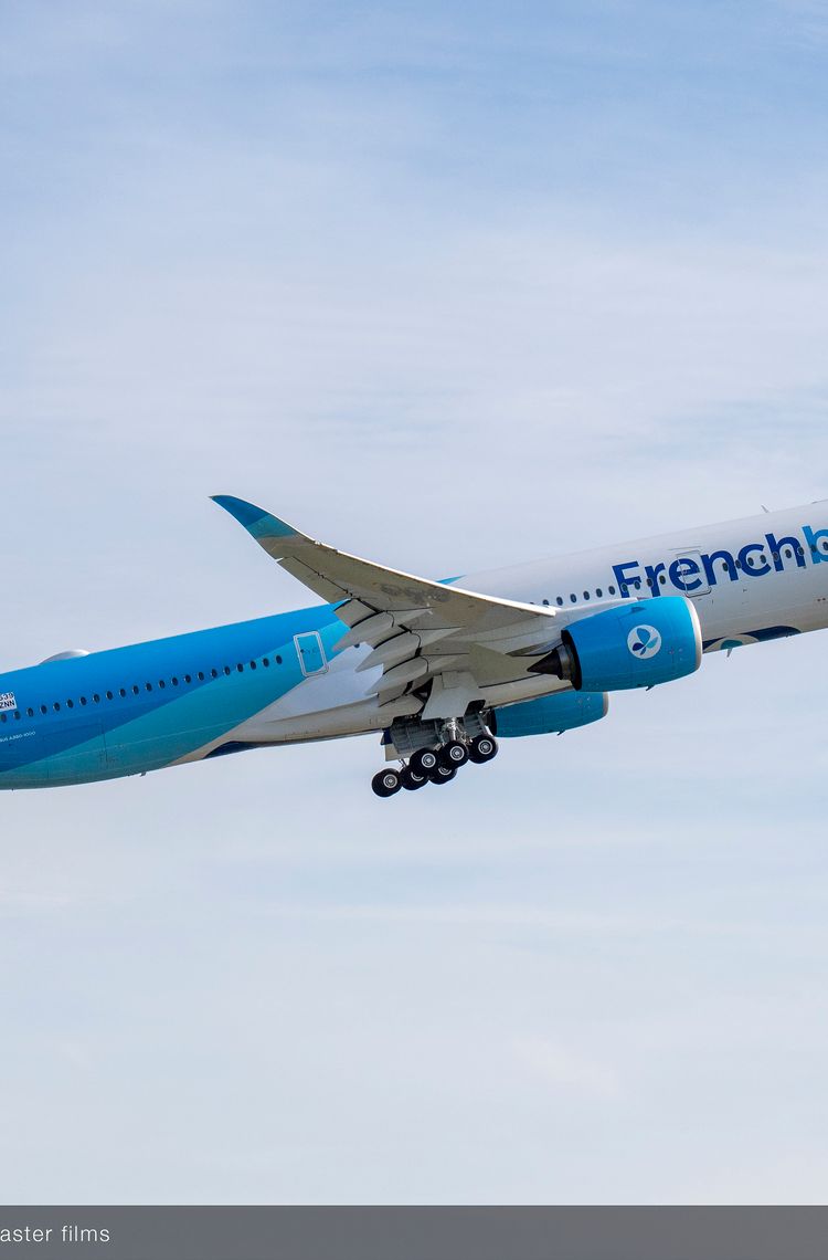 A350-1000 French Bee MSN539 - Take off A350-1000 French Bee MSN539 - Take off