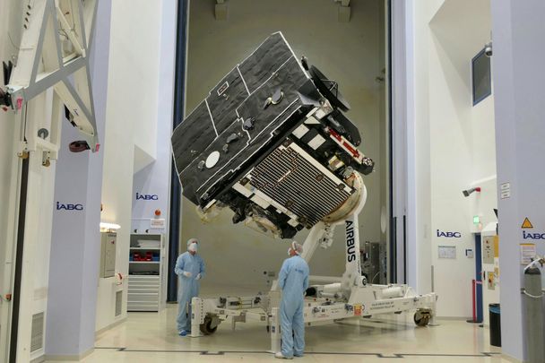 Solar Orbiter @ IABG