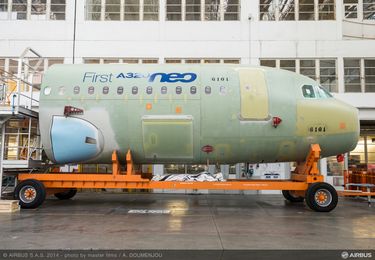 First A320neo Airbus sections into FAL First A320neo Airbus sections into FAL