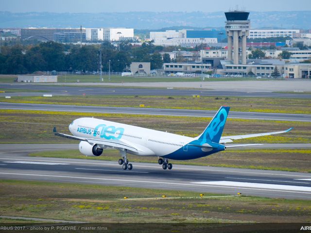 A330neo First Flight landing 4 A330neo First Flight landing 4