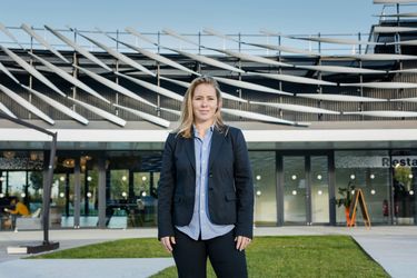 Airbus Values AURELIE LAIZE Leadership University 9 Airbus Values AURELIE LAIZE Leadership University 9