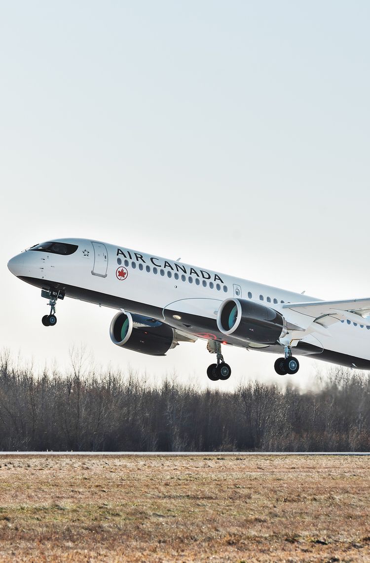 A220 Air Canada takeoff A220 Air Canada takeoff