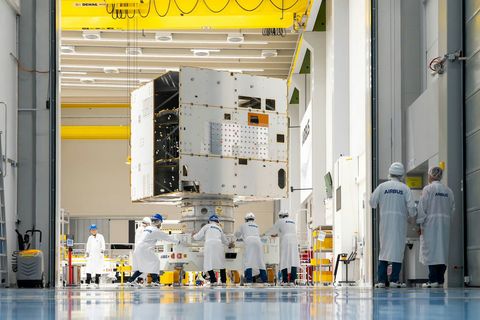 Arrival of Galileo to the Friedrichshafen cleanroom