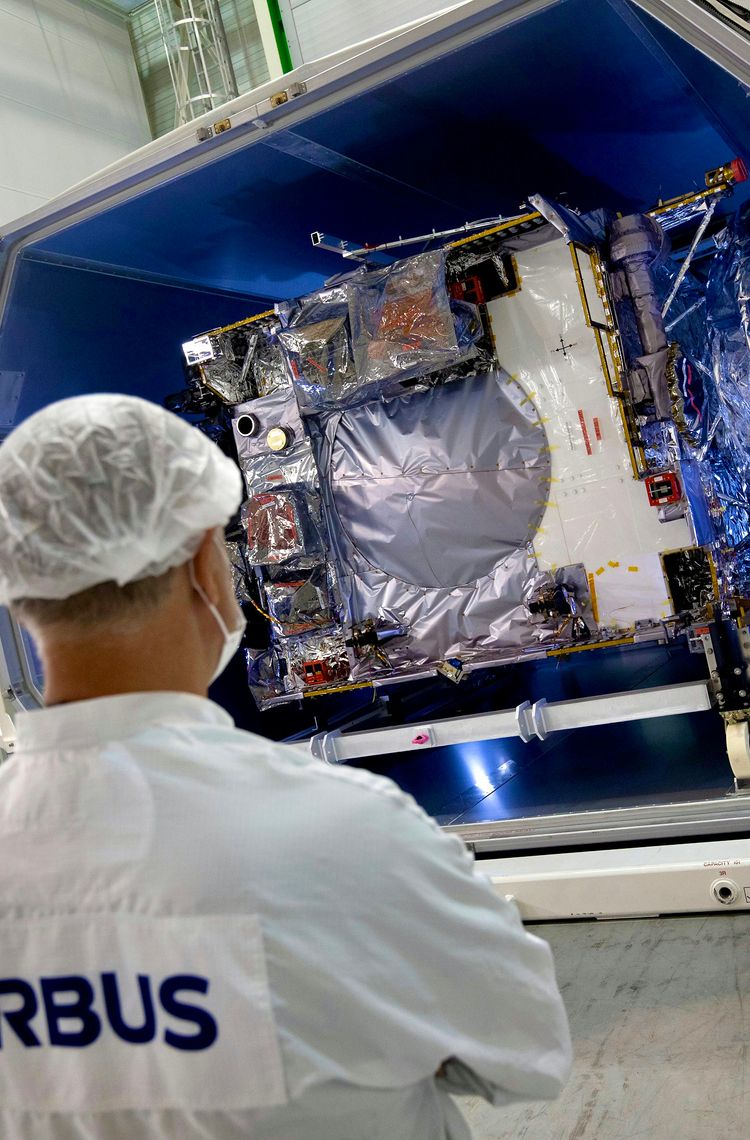JUICE last stop on Earth at Airbus before odyssey to Jupiter JUICE last stop on Earth at Airbus before odyssey to Jupiter