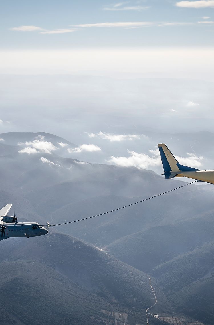 Two C295s aircraft successfully performing AAR wet contacts. Two C295s aircraft successfully performing AAR wet contacts.