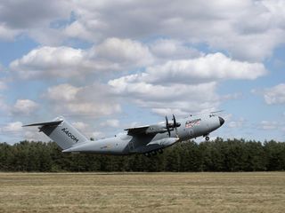 A400M Unpaved Runway Grass A400M Unpaved Runway Grass