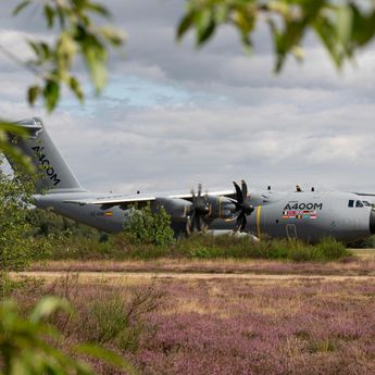 A400M Unpaved Runway Grass A400M Unpaved Runway Grass