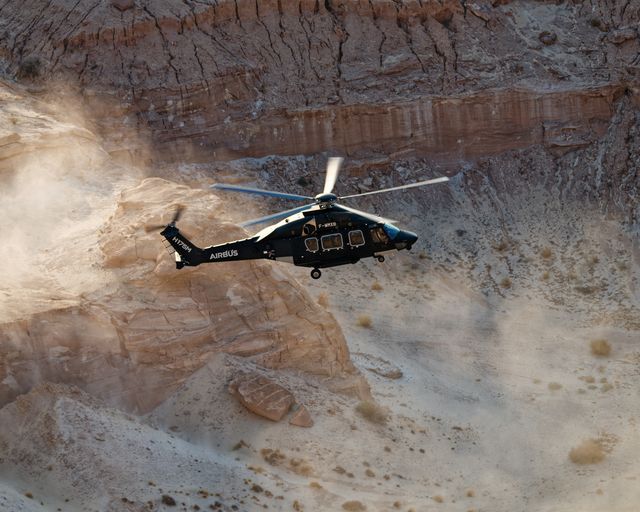 H175M em demonstração de voo na Arábia Saudita H175M em demonstração de voo na Arábia Saudita