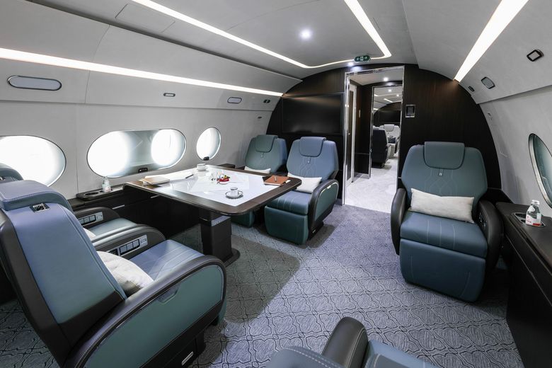 ACJ TwoTwenty forward lounge ACJ TwoTwenty forward lounge
