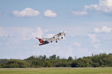 Airbus Canada_Air Niugini A220_first flight Airbus Canada_Air Niugini A220_first flight