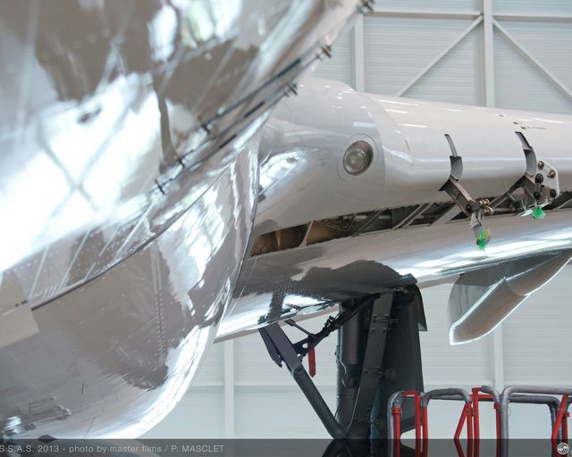 A330 AIB IN MAINTENANCE - CLOSE UP A330 AIB IN MAINTENANCE - CLOSE UP