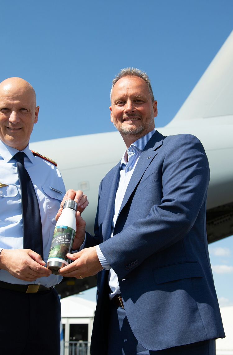 Mike Schoellhorn, Chief Executive Officer of Airbus Defence and Space and Lt.Gen. Ingo Gerhartz, Chief of the German Air Force, at ILA Berlin Air Show 2022. Mike Schoellhorn, Chief Executive Officer of Airbus Defence and Space and Lt.Gen. Ingo Gerhartz, Chief of the German Air Force, at ILA Berlin Air Show 2022.