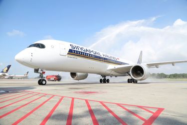 First Singapore Airlines A350 XWB arrives in Singapore 1 First Singapore Airlines A350 XWB arrives in Singapore 1