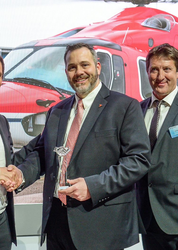 CHC Helicopter’s H175 to become first helicopter delivered with new digital logcards CHC Helicopter’s H175 to become first helicopter delivered with new digital logcards