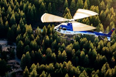 AirLink's H125 above Crater Lake AirLink's H125 above Crater Lake