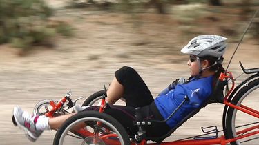 e6b706d07acda2ae89e86ef22b93df15_Jess-Cox-cycling e6b706d07acda2ae89e86ef22b93df15_Jess-Cox-cycling