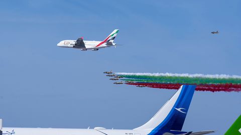 Dubai Airshow 2023 - A380 UAE Emirates and UAE formation Fly past