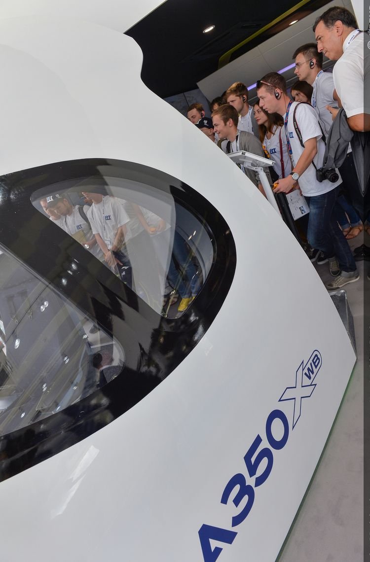 AIRBUS STAND AT FARNBOROUGH AIRSHOW 2014 AIRBUS STAND AT FARNBOROUGH AIRSHOW 2014