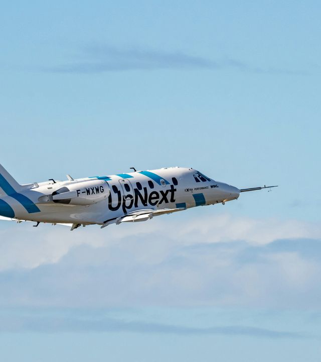 Extra performance Wing UpNext takes off for the first time   Extra performance Wing UpNext takes off for the first time
