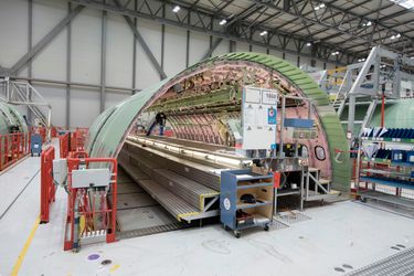 A330 Fuselage Section A330 Fuselage Section